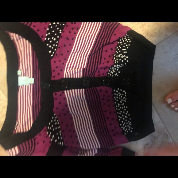 Cropped vintage style button down sweater - Picture 2 of 4